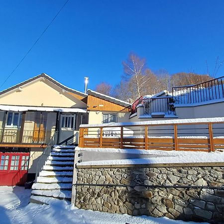 Vila Les Planchettes Orcival Exteriér fotografie